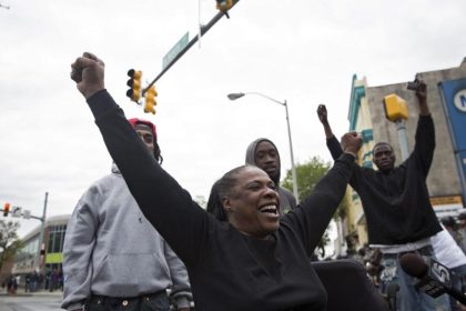 Nach Tod von Freddie Gray: Mordanklage gegen Polizisten  