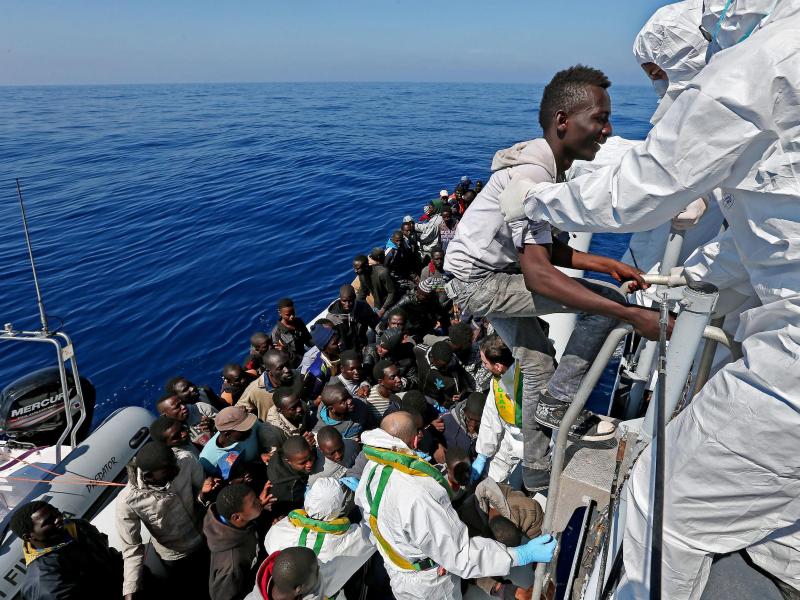 235 000 Flüchtlinge warten laut UN in Libyen auf Überfahrt