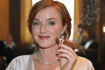 Nina Petri als Jazz-Musikerin unterwegs