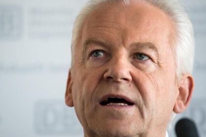 Bahn schlägt Platzeck als Vermittler vor