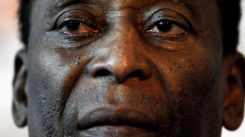 Pelé mit Prostata-Problemen im Krankenhaus