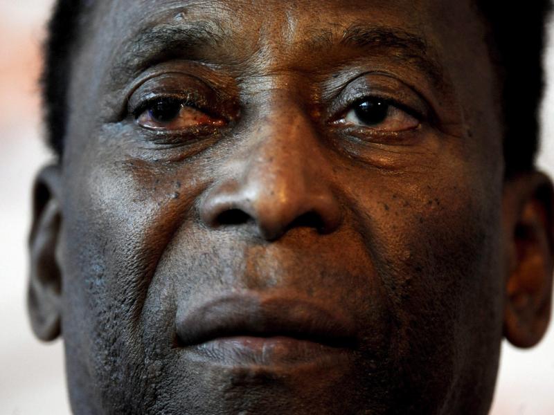 Pelé mit Prostata-Problemen im Krankenhaus
