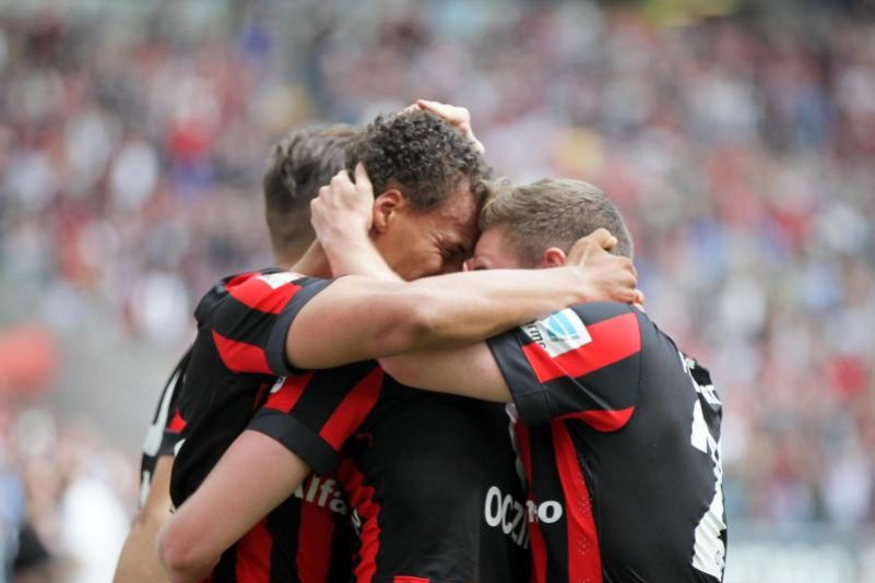 Krise vorbei: Frankfurt rettet sich mit 3:1
