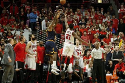 James trifft in letzter Sekunde – Houston vor NBA-Aus