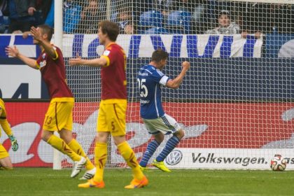 Schalke sichert mit glücklichem 1:0 Europa League