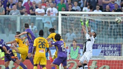 AC Florenz siegt gegen Absteiger Parma