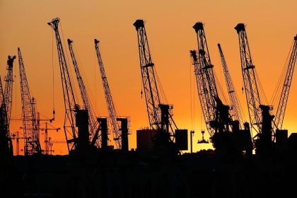 Deutsche Exporte nach Russland eingebrochen wegen westlicher Sanktionen und russischer Konjunkturschwäche