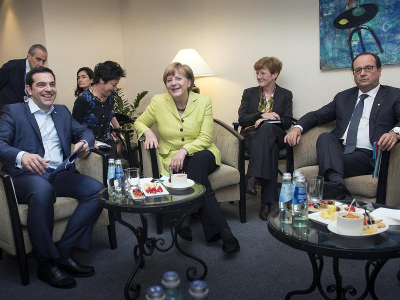 Merkel fordert weitere Anstrengungen Griechenlands