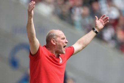 Rücktritt: Schaaf nicht mehr Frankfurt-Trainer