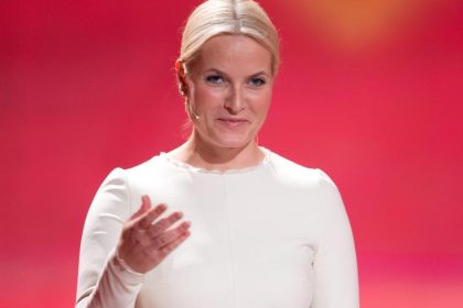 Norwegens Kronprinzessin auf Literatur-Tour