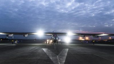 «Solar Impulse 2» zu riskantem Pazifik-Überflug gestartet