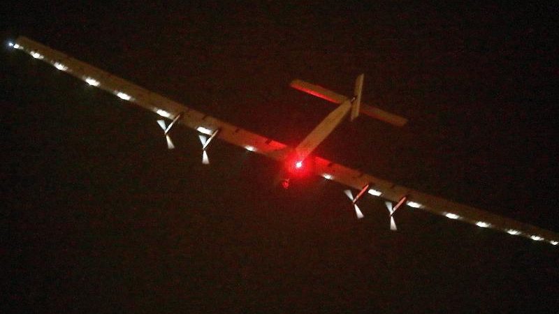 Schweizer Sonnenflieger „Solar Impulse 2“ auf dem Weg nach Hawaii