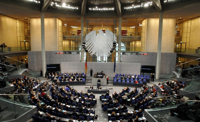 Nach Cyberangriff: Kritik an Bundestagsverwaltung