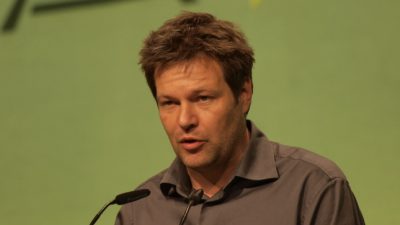 Habeck will Koalitionsaussage der Grünen für 2017