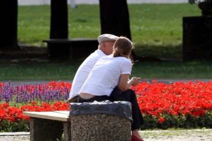 Umfrage: Hilfe der Großeltern im Familienleben für Viele unverzichtbar