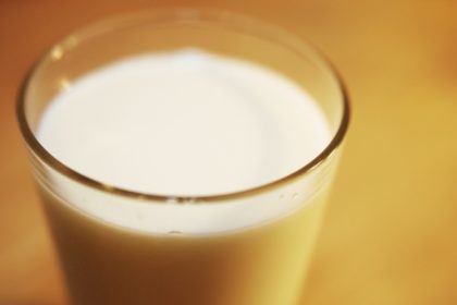 Weil Du Kuhmilch trinkst, musst Du früher sterben?