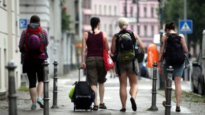 DIHK rechnet 2015 mit Touristen-Rekord in Deutschland
