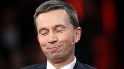 AfD-Chef Lucke gesteht eigene Fehler ein