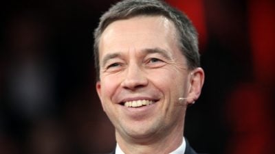 Lucke-Unterstützer machen gegen rechten AfD-Flügel mobil