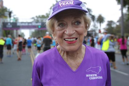 92-Jährige absolviert Marathon in den USA