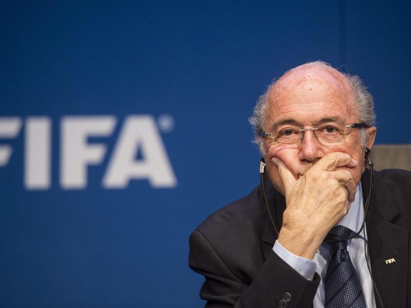 FIFA-Präsident Blatter tritt zurück