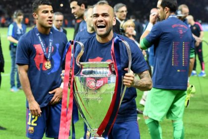 Dani Alves bleibt doch beim FC Barcelona