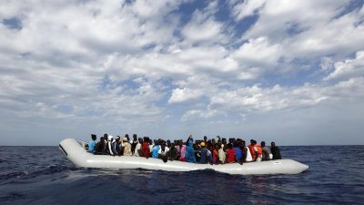 BND schlägt Alarm: 20 Schleuser-Bosse steuern die Migrantenströme von Marokko nach Europa
