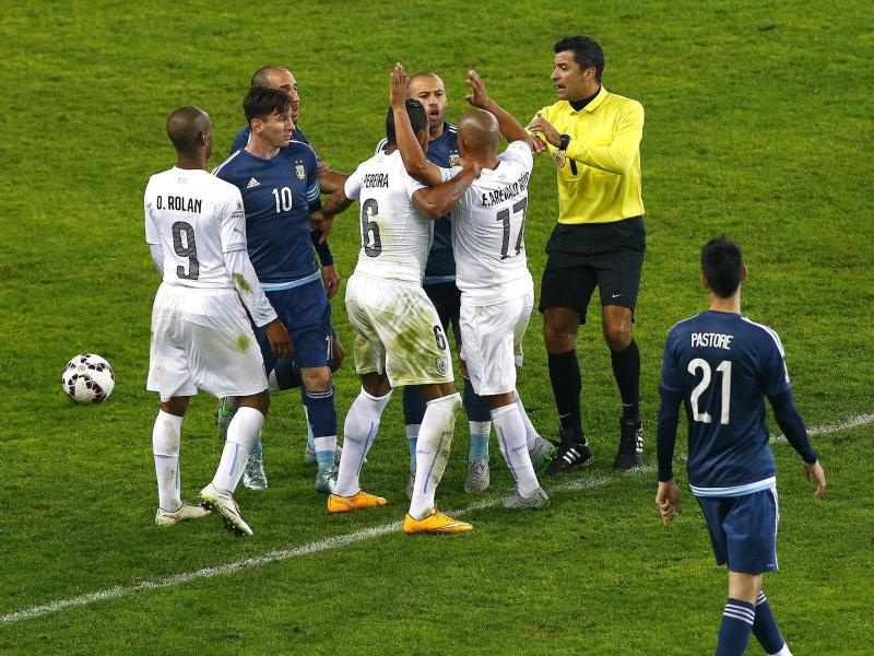 Argentinien bezwingt Copa-Titelverteidiger Uruguay