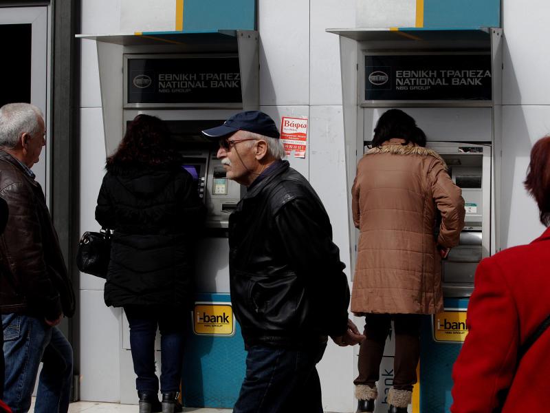 Der heimliche Bankensturm in Griechenland und die Angst des kleinen Mannes