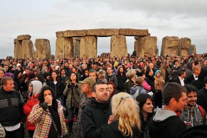 Sommersonnenwende am englischen Stonehenge + Fotogalerie
