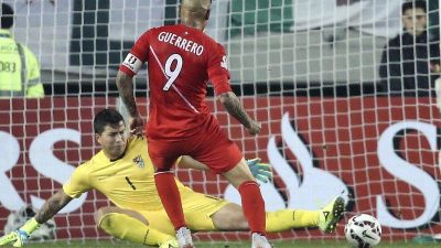 Peru besiegt Bolivien mit Guerrero-Hattrick 3:1