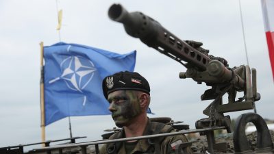 Polen verlangt 75.000 US-Soldaten und Atomwaffen in Osteuropa