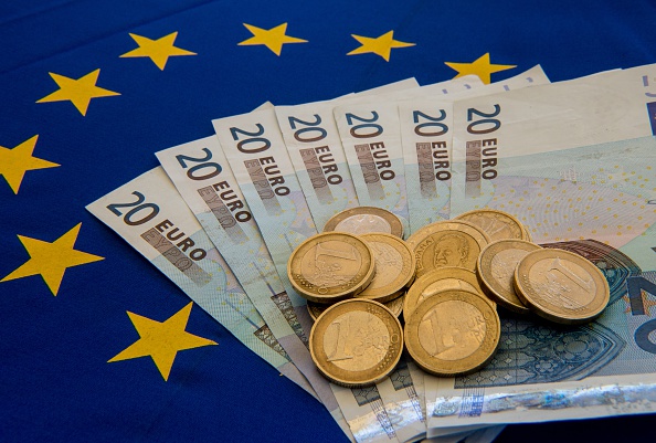 „EU plant Bargeldverbot für 2018“, warnt neues Buch eines Experten