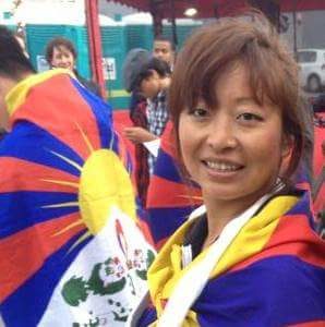 Dekyi Yangchen trägt zur friedfertiger tibetischen Bewegung bei, um Tibet vom chinesisch kommunistischen Regime zu befreien.