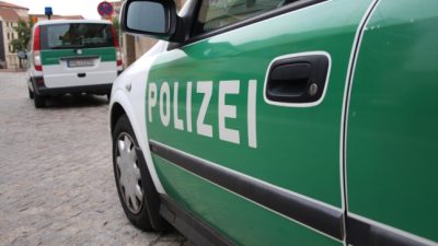 Zwei Menschen sterben bei Unfall in Niedersachsen