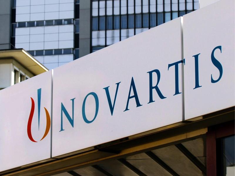 Griechenlands Notenbankchef klagt in Novartis-Skandal gegen Belastungszeugen