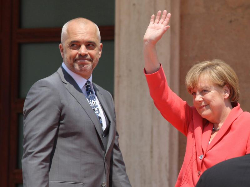 Merkel verteidigt Ablehnung albanischer Asylbewerber