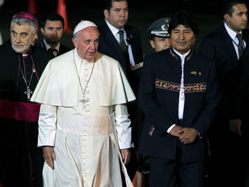 Papst bekommt Koka-Blätter – Bolivianer feiern Franziskus