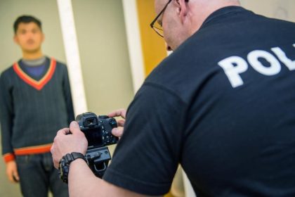 Warnung vor Gefahr für innere Sicherheit: Polizei kann Flüchtlinge nicht mehr korrekt erfassen