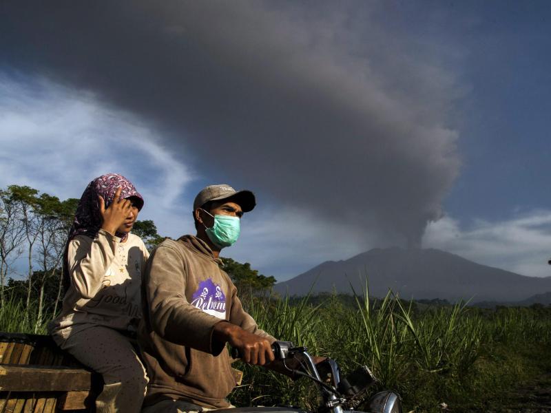Vulkan-Alarm in Mexiko und auf Java + FOTOGALERIE