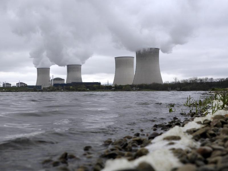 Weniger Atom, mehr Öko: Frankreich beschließt Energiewende