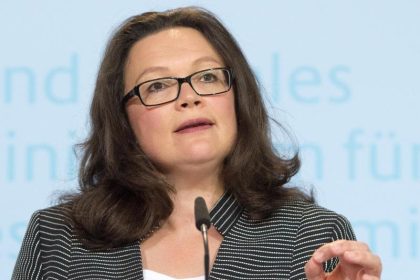 Arbeitsministerin Nahles will am Acht-Stunden-Tag festhalten
