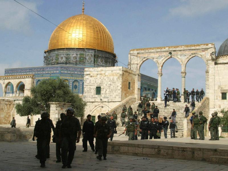 Israelische Polizei dringt in Jerusalemer Al-Aksa-Moschee ein