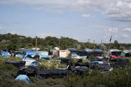 Frankreich will Flüchtlingscamp in Calais schließen – “Dschungel” wird schrittweise abgebaut und geräumt