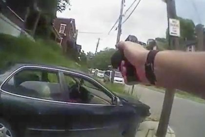 Weißer US-Polizist erschießt Schwarzen: Mordanklage  