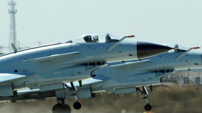 Kampfjets gegen Öl: China und Iran schließen Milliarden-Deal ab