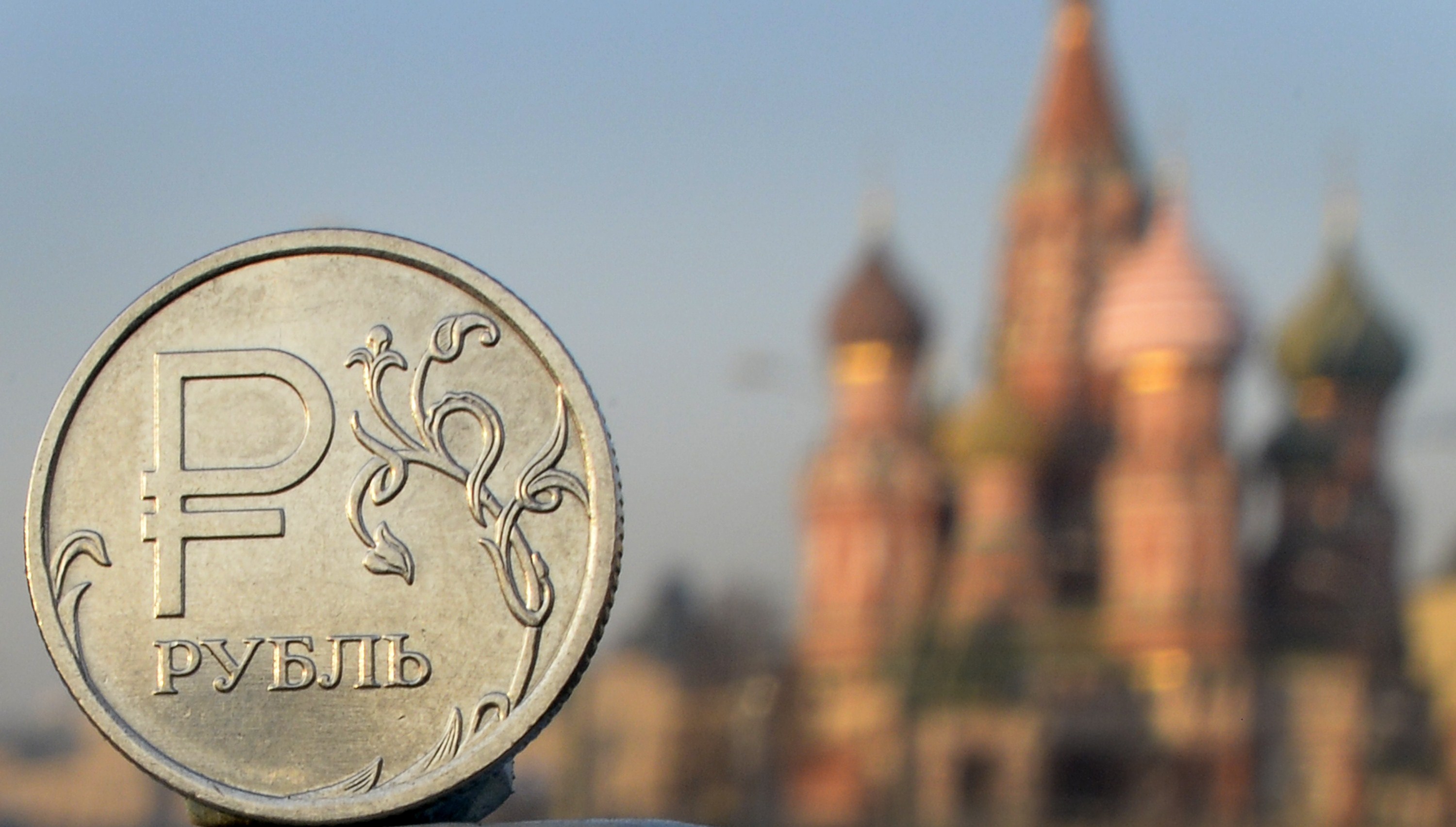 Wirtschaftskrieg gegen Russland: Sinkende Einnahmen durch Ölpreise