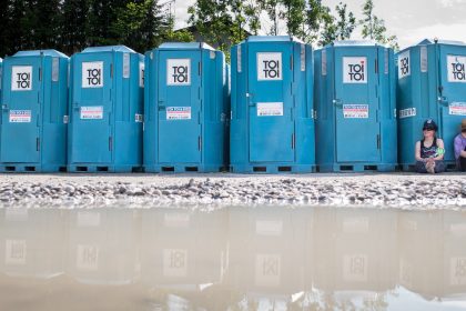 Hakle sucht sein H – 2675 Klorollen als Belohnung