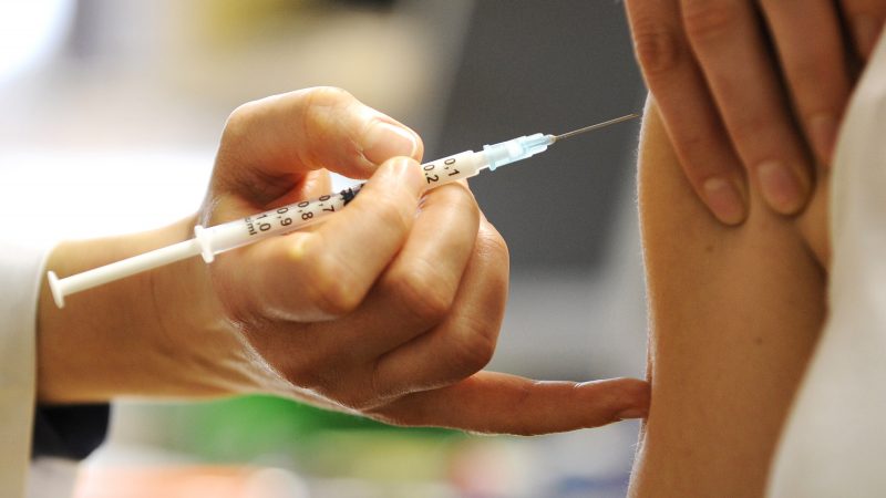Impfzwang: Europaabgeordneter will ungeimpften Kindern den Zugang zu Schulen und Kitas verweigern