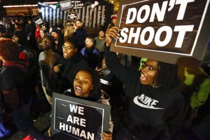 Unbewaffneter Afroamerikaner von weißem US-Polizisten getötet
